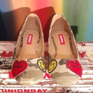 Unionbay Women's Camouflage Flats with Heart Patches